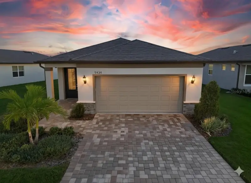 9434 Ballaster Pointe Loop, FL