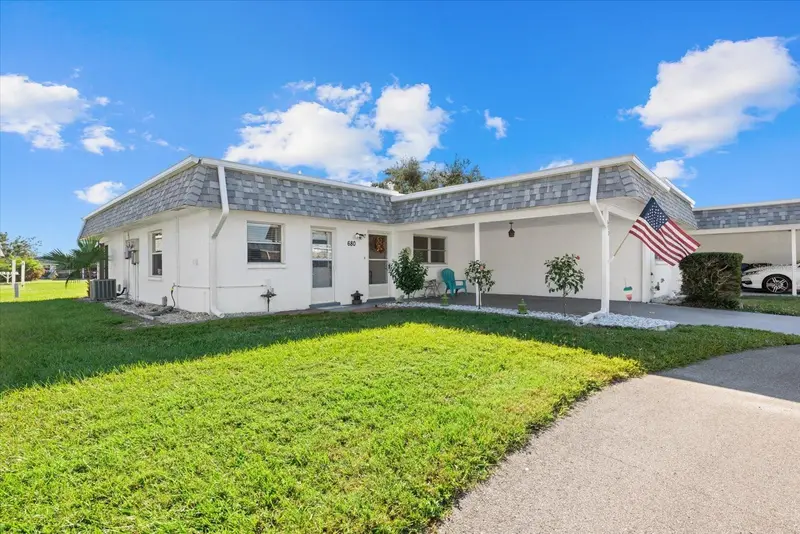 680 Circlewood Dr #W3, FL
