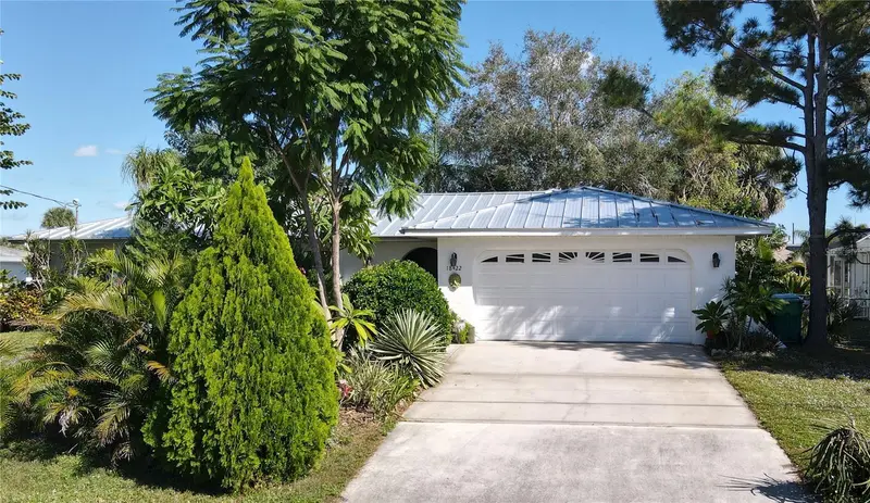 18422 Burkholder Cir, FL