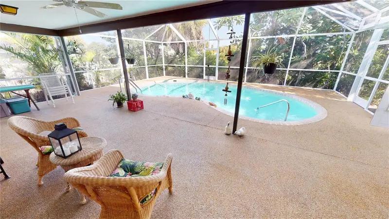 18422 Burkholder Cir, FL