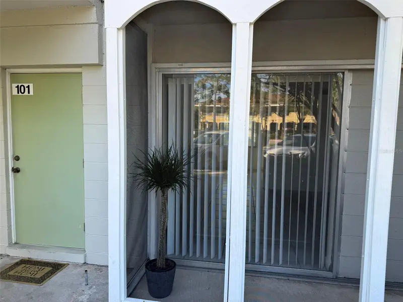 2304 Ringling Blvd #101, FL