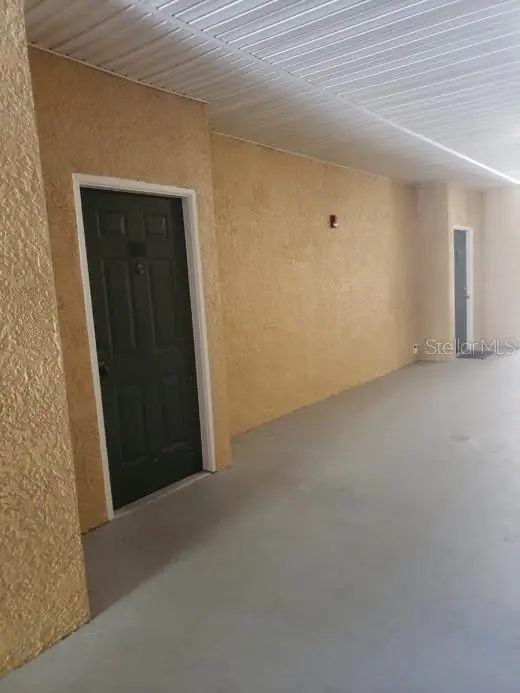 18001 Richmond Place Dr #836, FL