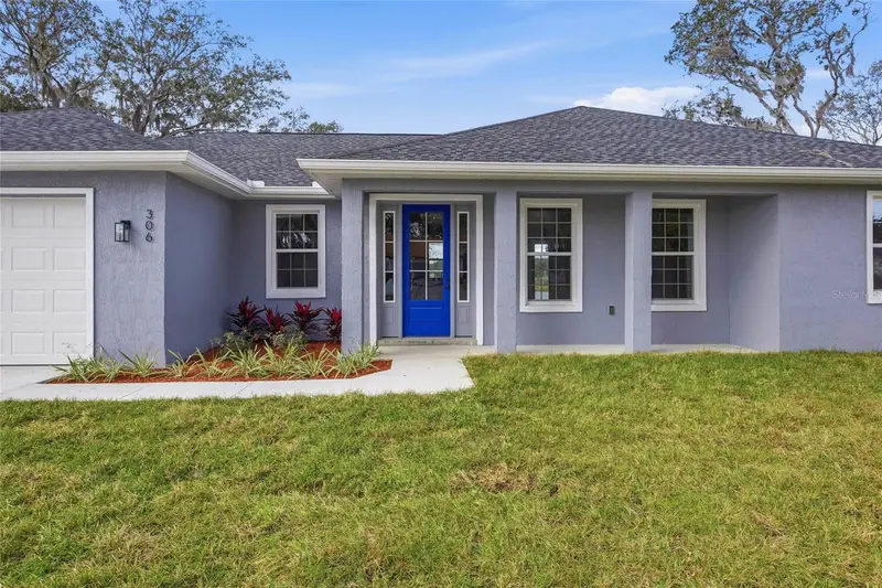 306 Oak Ln, FL