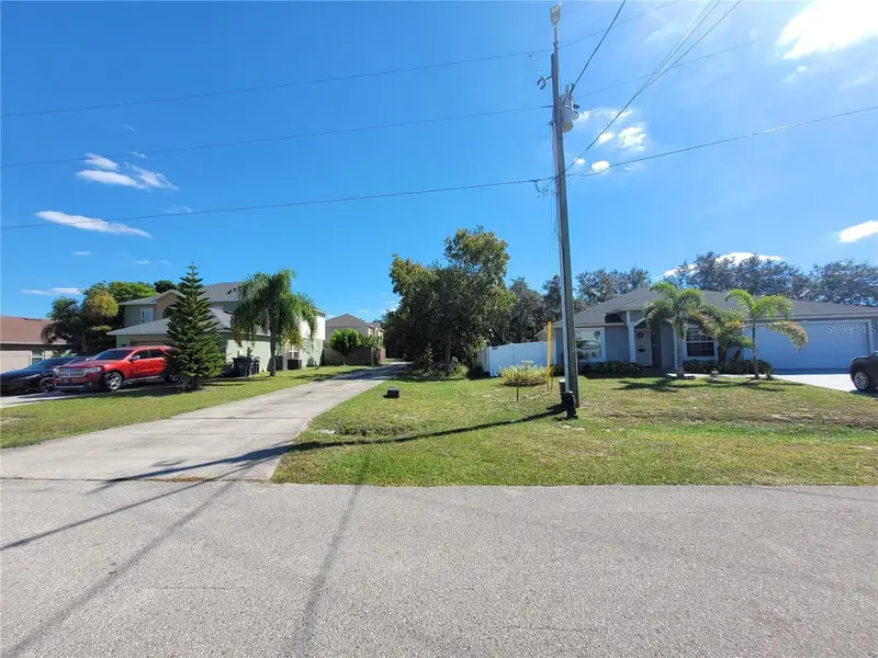 1929 Manatee Dr, FL