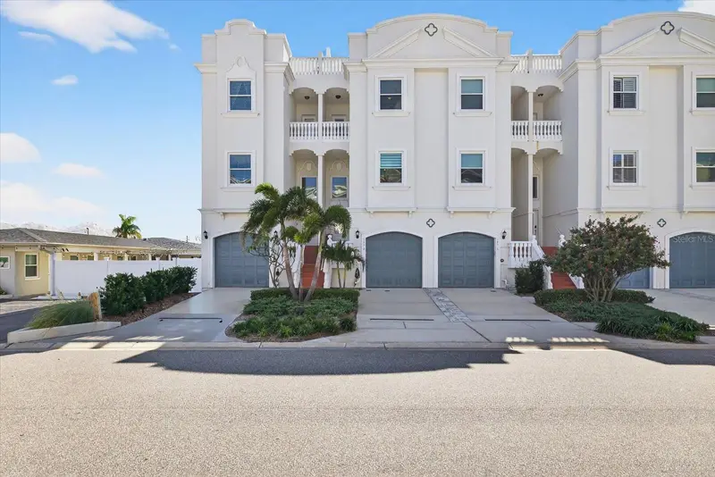 125 Brightwater Dr #2, FL