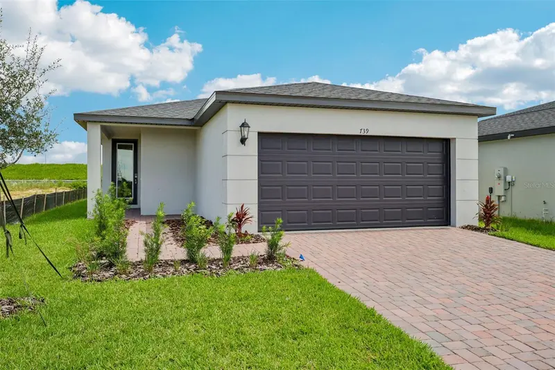 739 Trailhead Pt Dr, FL