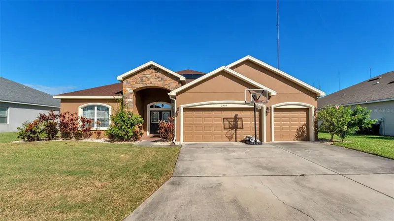2574 Highlands Creek Way, FL