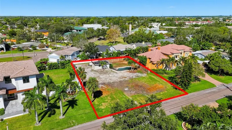 4324 Bayshore Blvd Ne, FL