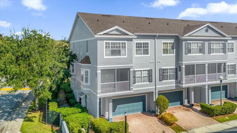 2532 Grand Central Pkwy #1, FL