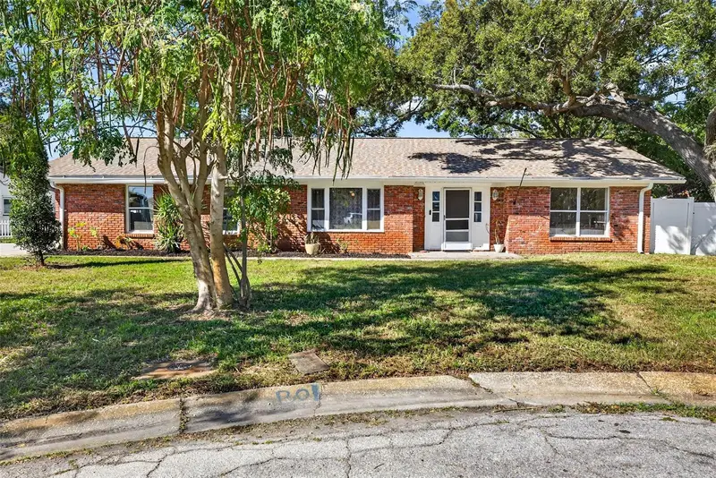 13589 101st Ter, FL