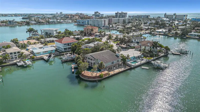 5903 Bimini Way N, FL