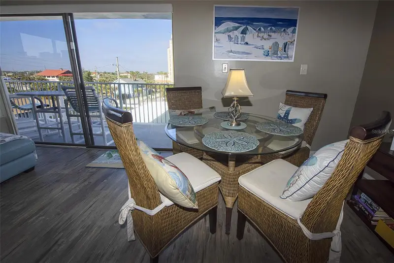 1571 S Atlantic Ave #412, FL