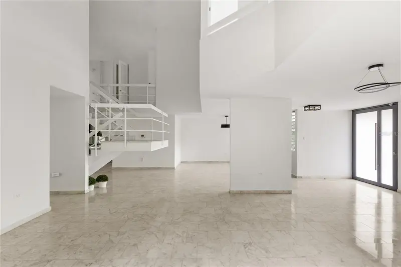 B 21 Baldwin Park #B-21, PR