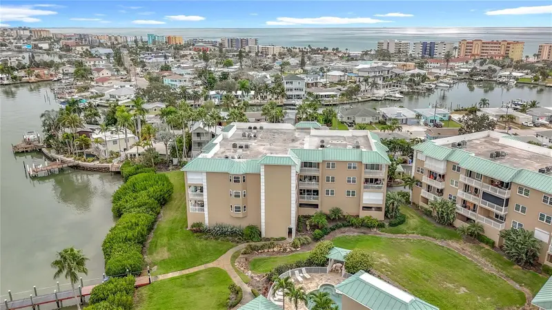 399 150th Ave #218, FL