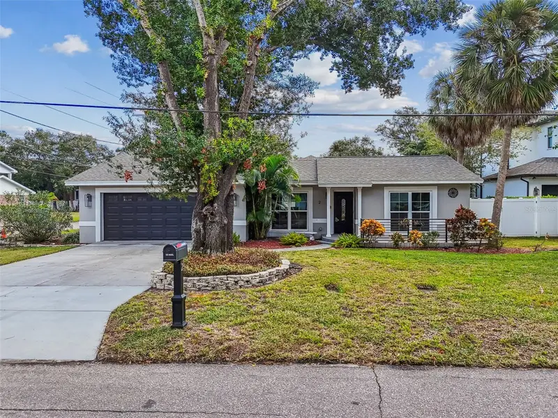 2 S Treasure Dr, FL