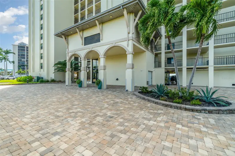 17080 Harbour Pointe Dr #7c -713, FL