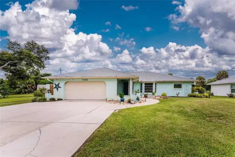 7456 Jennifer Dr, FL