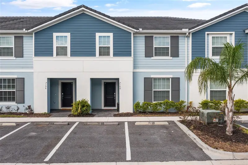 7160 Oakmoss Loop, FL