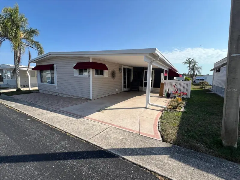 215 Royal Palm Cir, FL