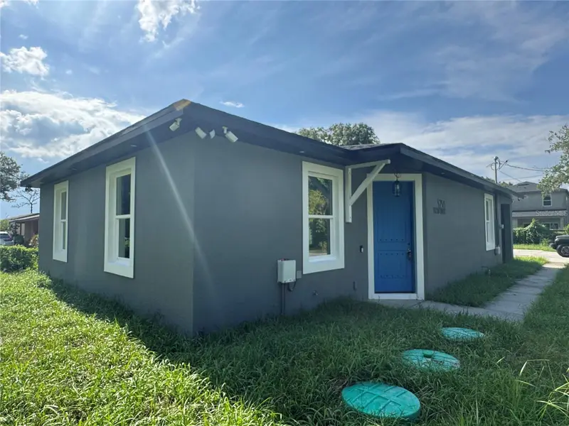 5238 2nd St, FL