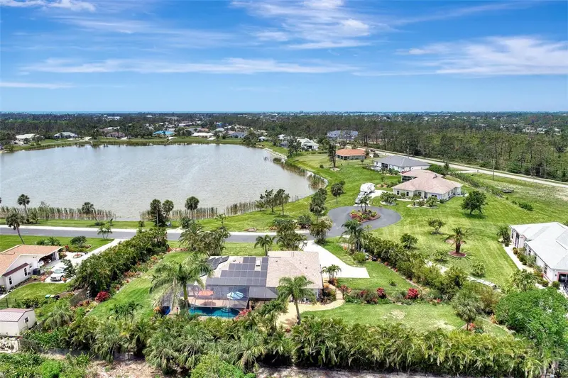 8170 Casa De Meadows Dr, FL