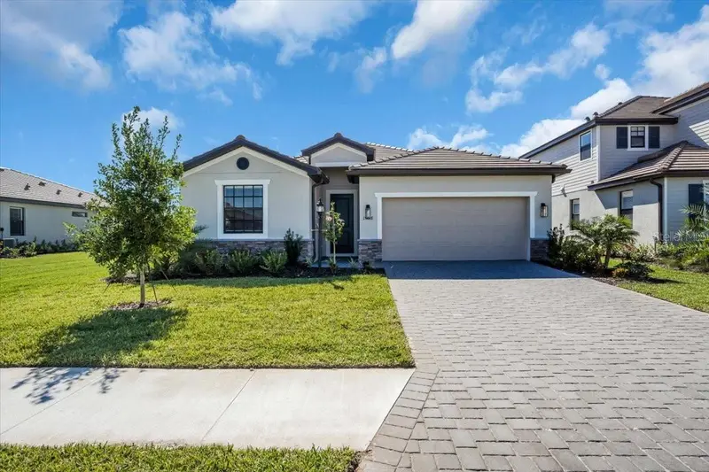 15018 Oxford Grey Dr, FL