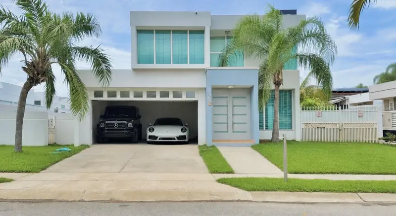 F-23 Topacio St. Urb Paseo Real, PR