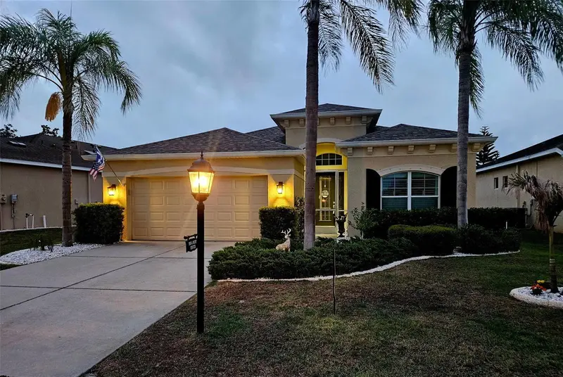 1649 Emerald Dunes Dr, FL