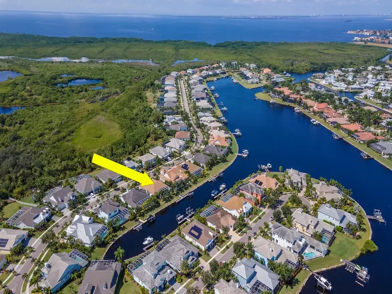717 Manns Harbor Dr, FL