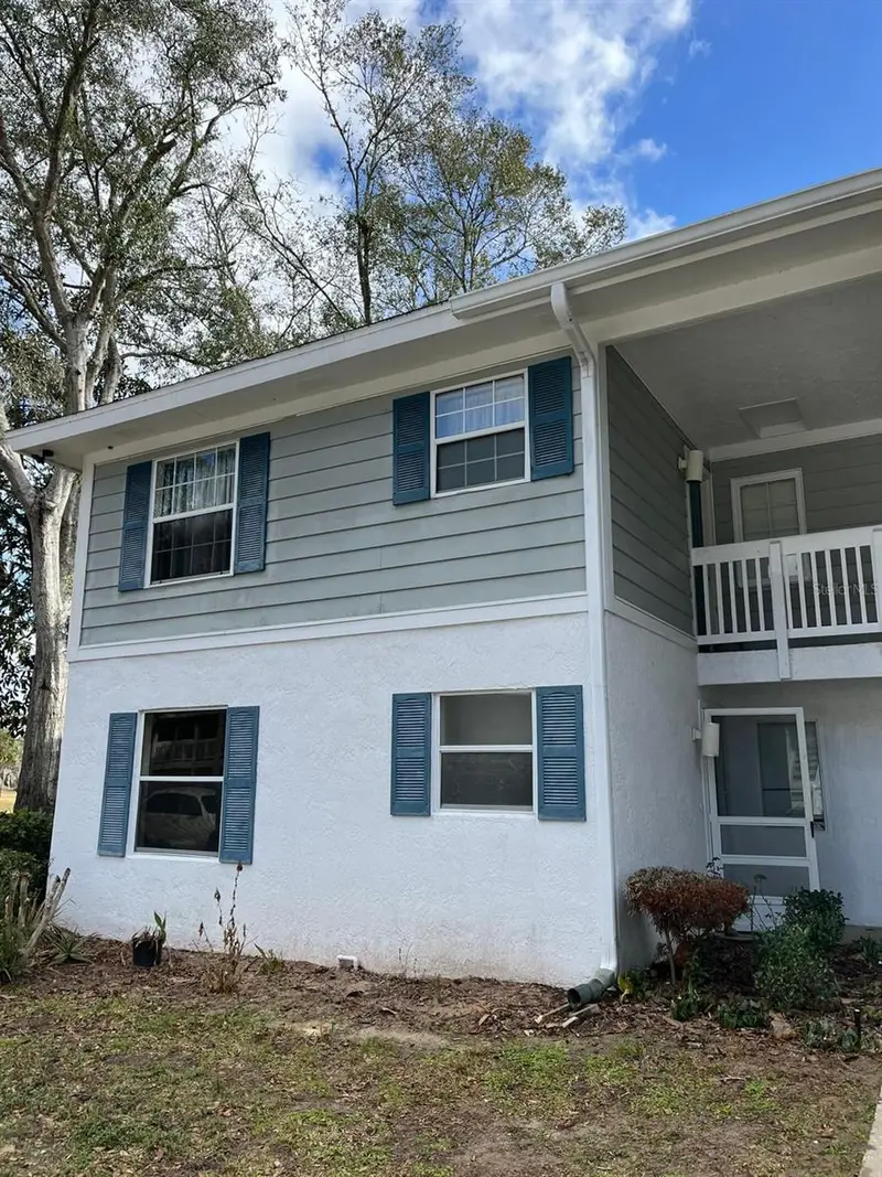 8236 Fairways Cir #D102, FL