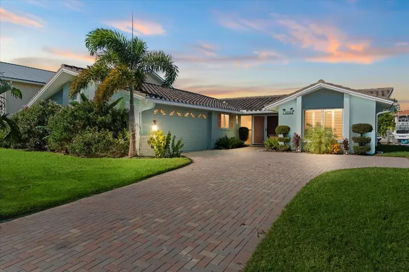 5028 Ensign Loop, FL