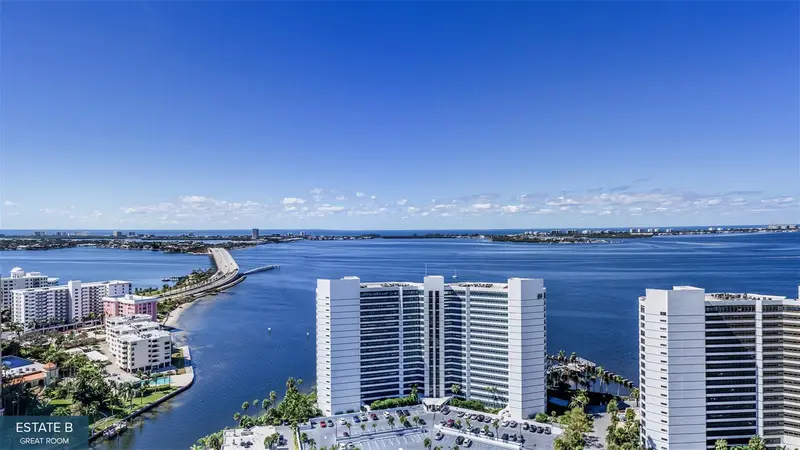555 Quay Cmn #1804, FL