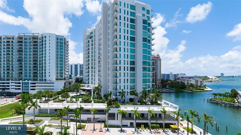 555 Quay Cmn #2001, FL