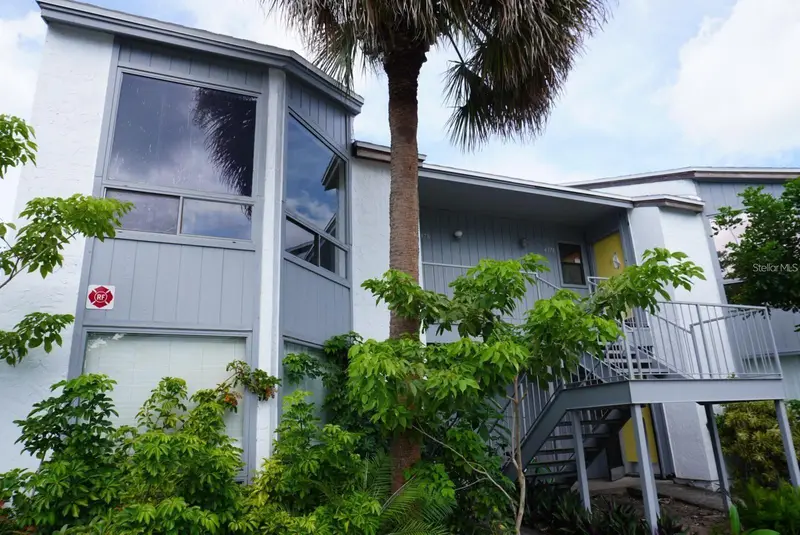 4378 Aqua Vista Dr #L, FL