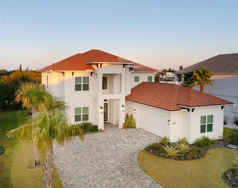 2559 Palm Ave, FL