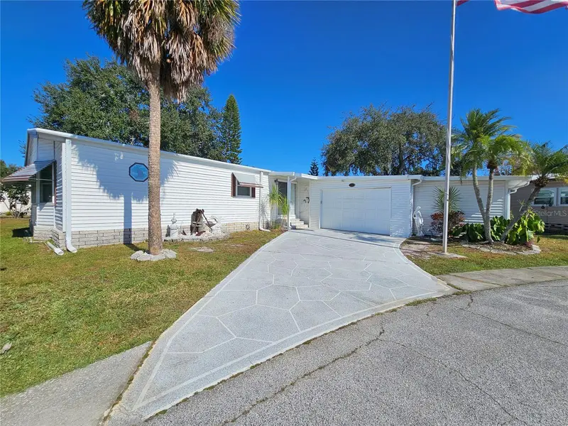 101 Dolphin Dr N, FL