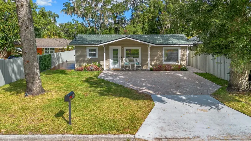 529 E Harding St, FL