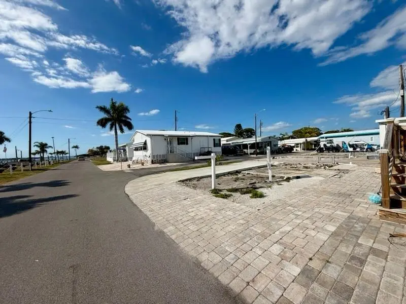 10315 Cortez Rd W #2-4, FL