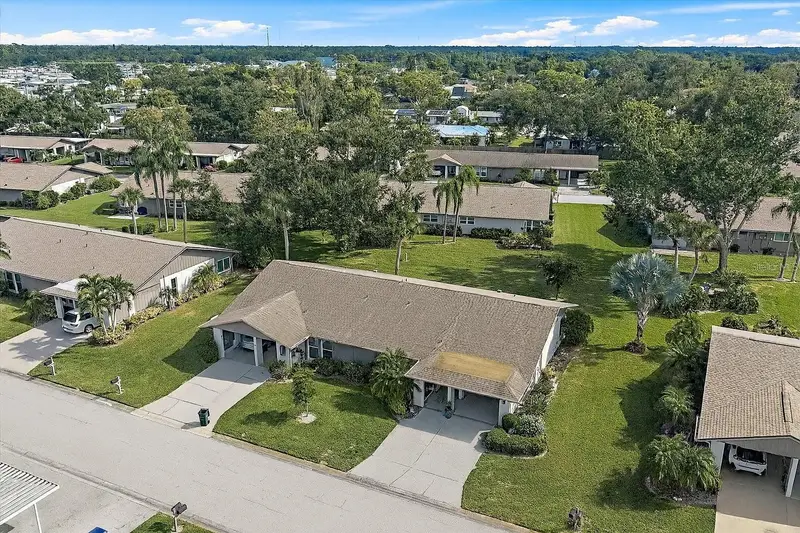 1349 Grand Blvd #1006, FL