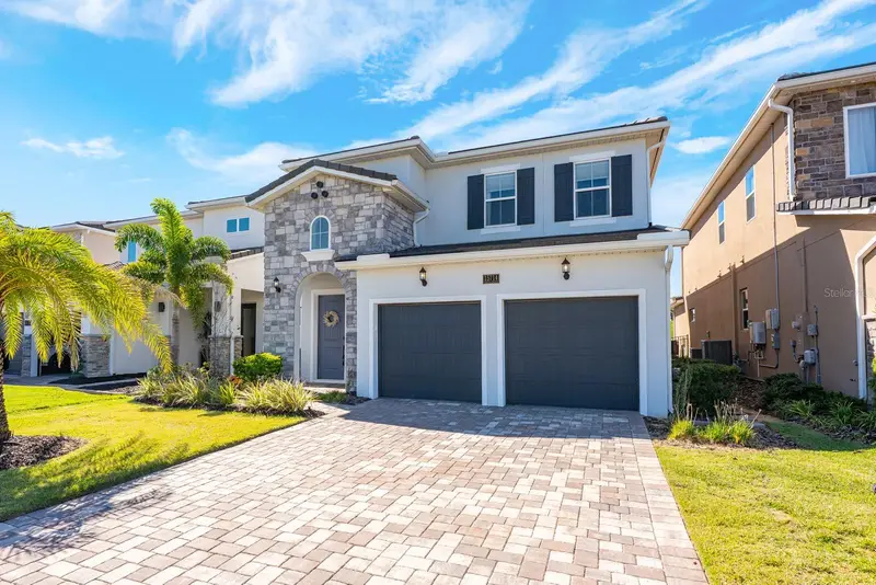 Bella Collina listing