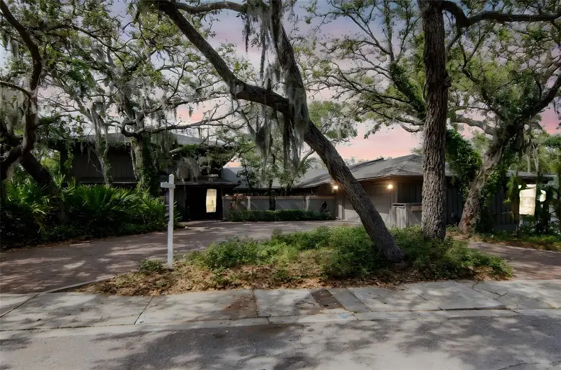 1296 Weybridge Ln, FL