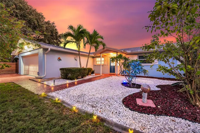 363 Harbor Dr, FL