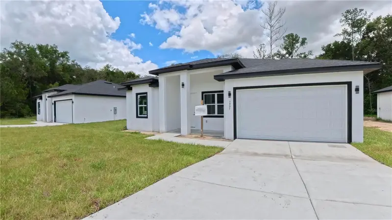 24395 Nw Foxglove Lane, FL