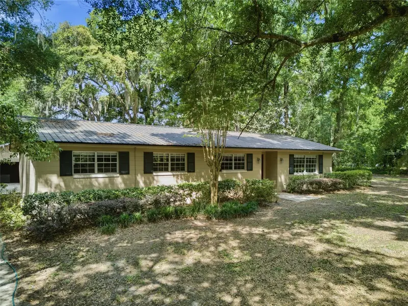 560 N Lake Pleasant Rd, FL