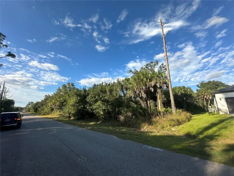 Parlay Ln, FL