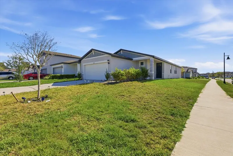 2301 E Newsome Rd, FL