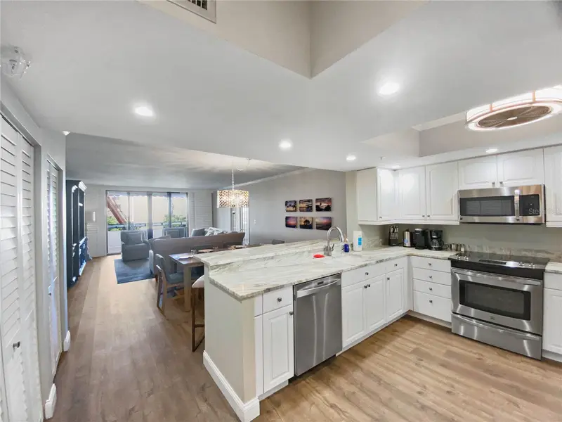 1445 Gulf Of Mexico Dr #305, FL