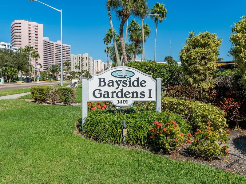 1401 Gulf Blvd #215, FL