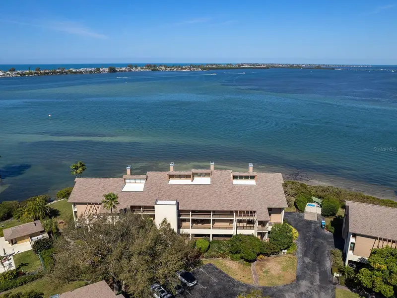 3860 Mariners Way #413, FL