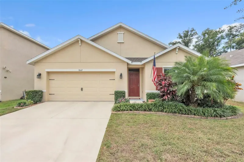 9527 Sunstone Blvd, FL